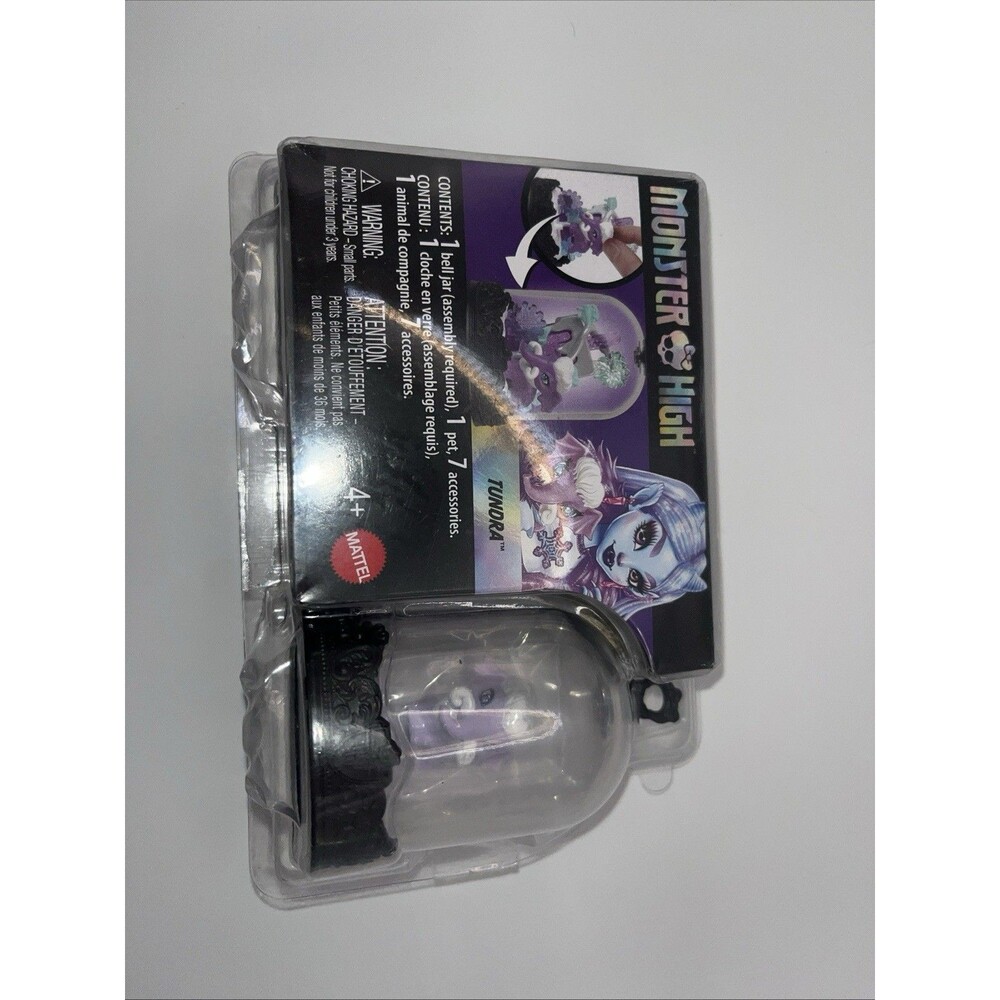 Monster High Pet Keychain Terrarium  Abbey Bominable Tundra  NEW